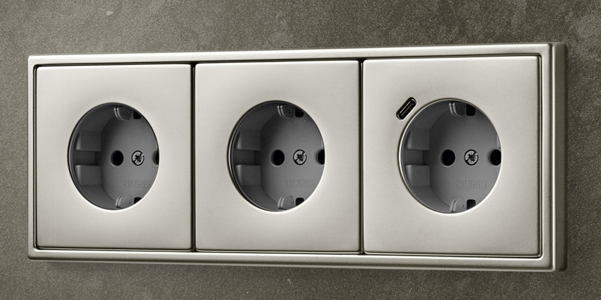 SCHUKO® Steckdosen mit USB bei Elektro-Beck GmbH in Lichtentanne