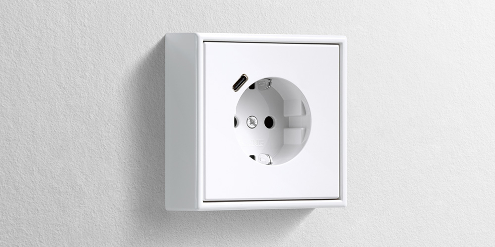 Erweiterter Anschlussraum für die Nachrüstung bei Elektro-Beck GmbH in Lichtentanne